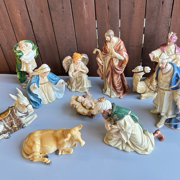 Home interiors and Gifts Retired Nativity set 10 pieces - Picture 16 of 16